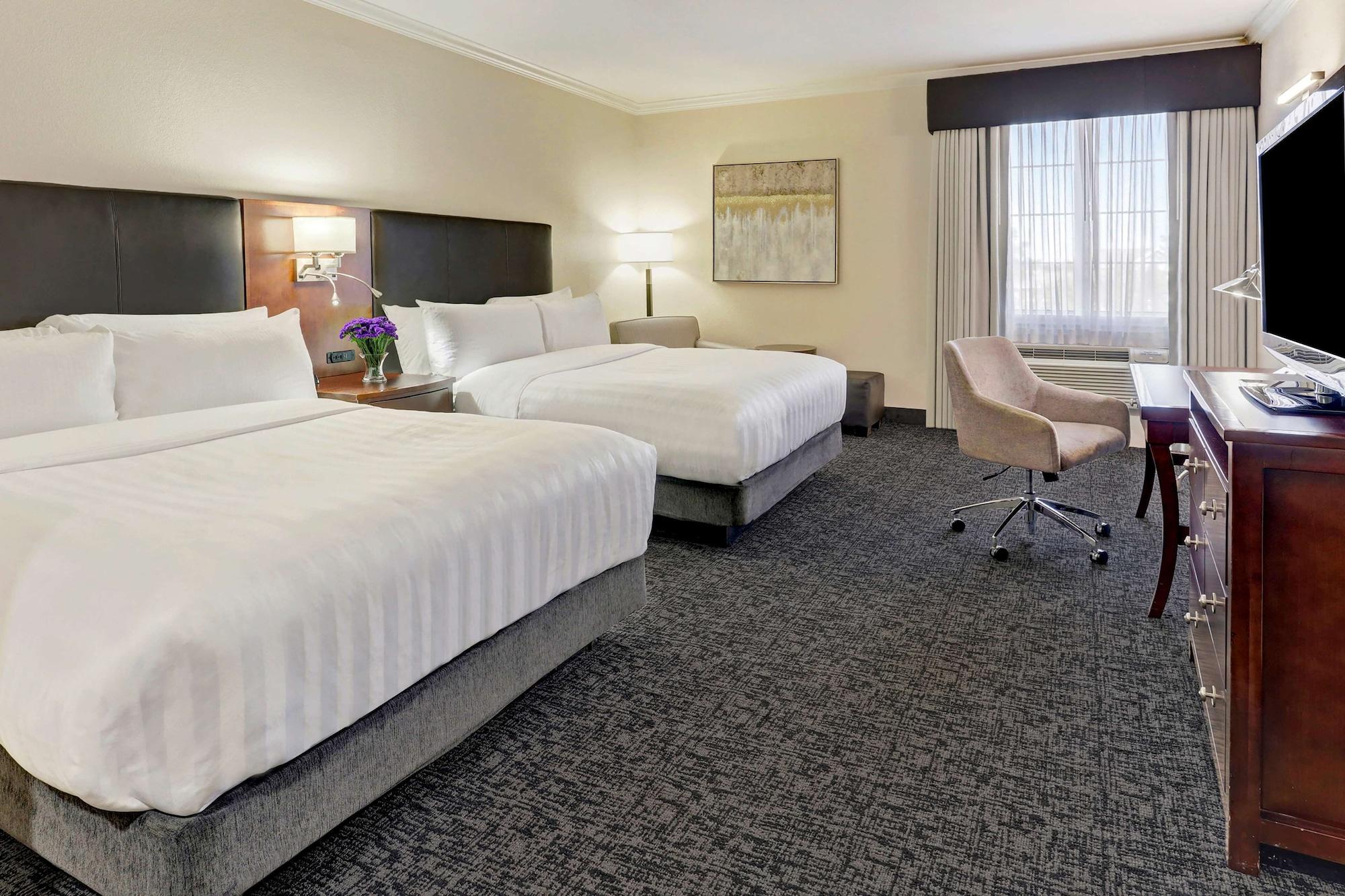 Best Western Plus Downtown Inn & Suites Хюстън Екстериор снимка
