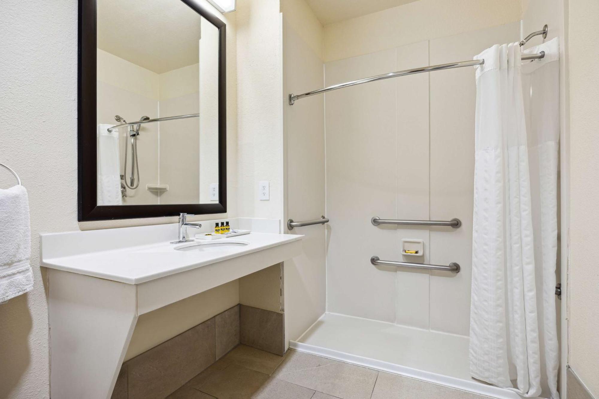 Best Western Plus Downtown Inn & Suites Хюстън Екстериор снимка